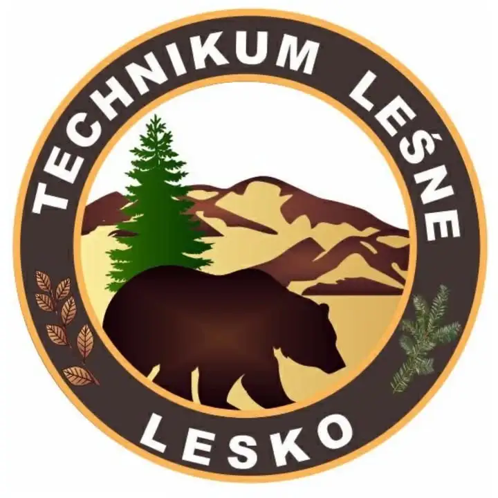 Technikum Leśne w Lesku na pikniku w sanockim skansenie