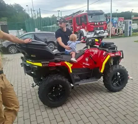 Trening reagowania w Lesku: mieszkańcy ćwiczyli z policją i strażą pożarną